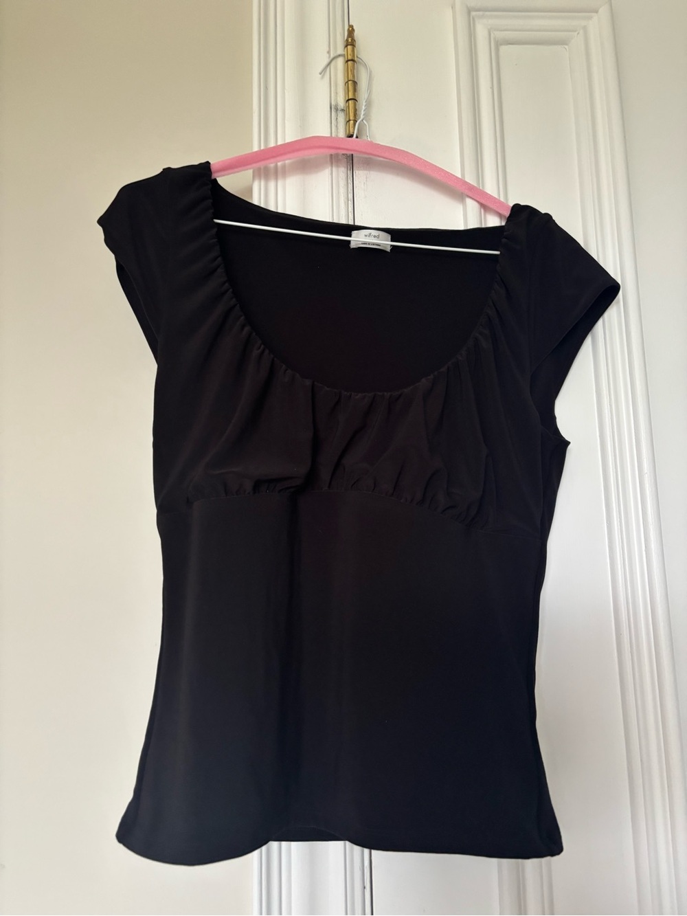 Wilfred Women's Black Scoop Neck Short Sleeve Top